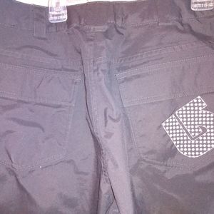 Nwt Burton snow pants.